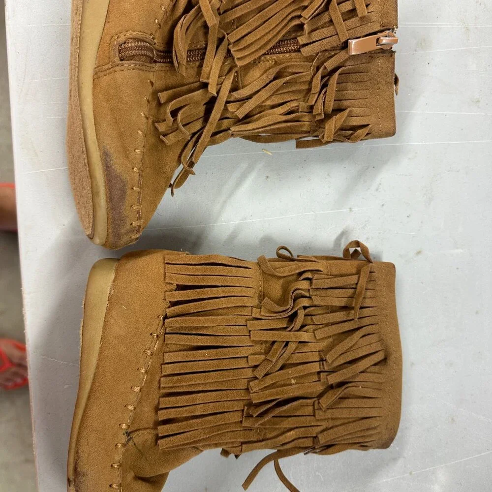 Link Moccasins Toddler Size 6